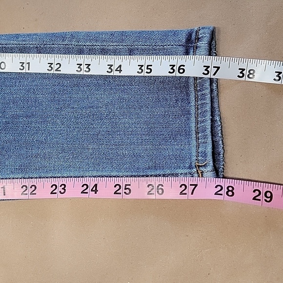 Vigoss Size 27 Medium-Light Wash "Jagger Skinny" Jeans - Picture 10 of 15
